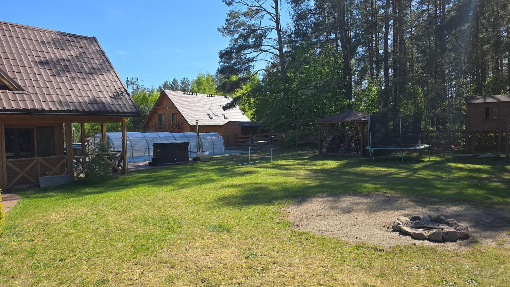Certowka Villa Swierkocin  Luaran gambar